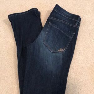 NWT express jeans. Very stretchy and cute